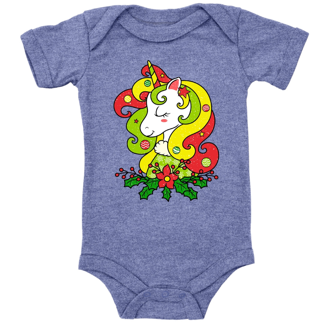 Weihnachtlich geschmücktes Einhorn