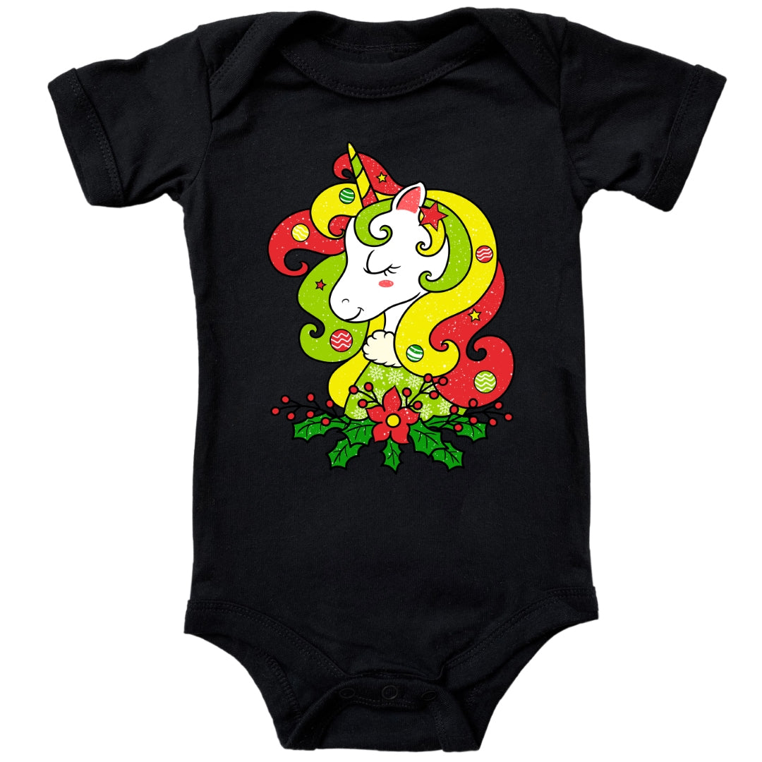 Weihnachtlich geschmücktes Einhorn