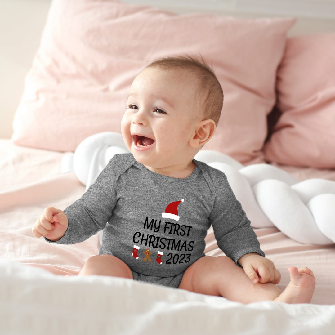 My first Christmas, Weihnachtsmann-Mütze, Stiefel, Lebkuchenmann