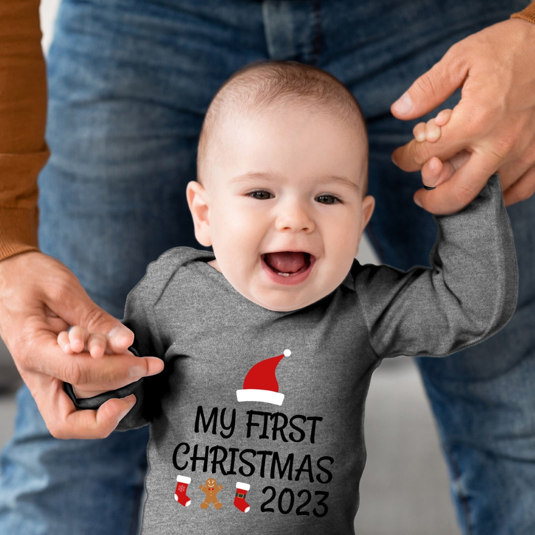 My first Christmas, Weihnachtsmann-Mütze, Stiefel, Lebkuchenmann