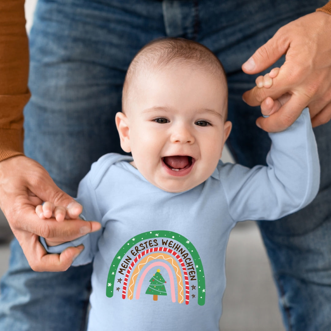 Mein erstes Weihnachten, Weihnachtsbogen, Weihnachtlicher Regenbogen überm Tannenbaum