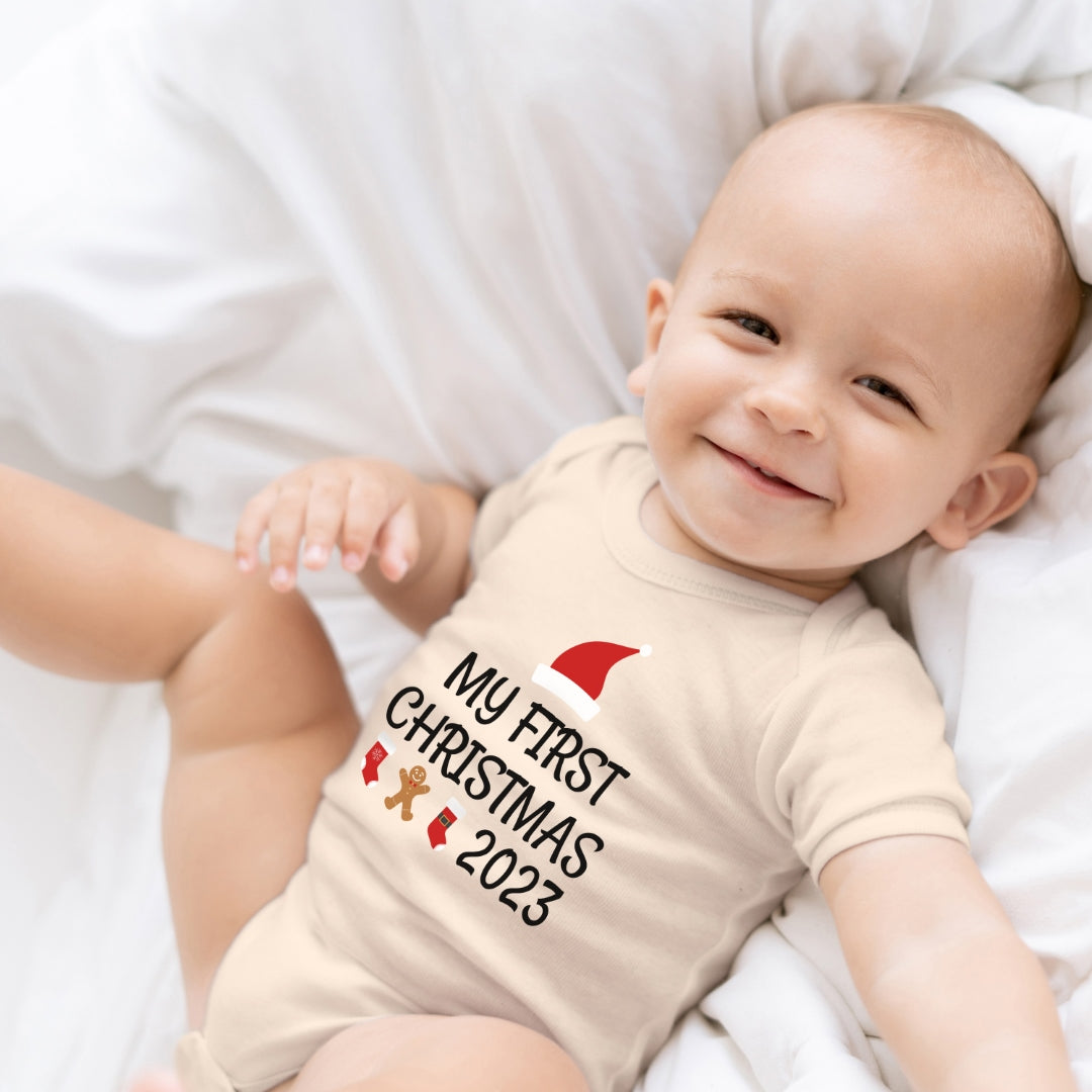 My first christmas 2023, Weihnachtsmann-Mütze, Stiefel, Lebkuchenmann