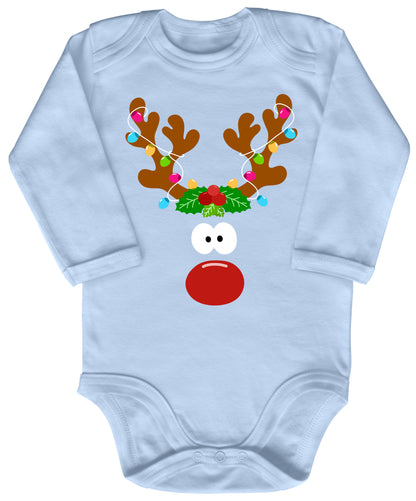 Rentier mit roter Nase und Lichterkette